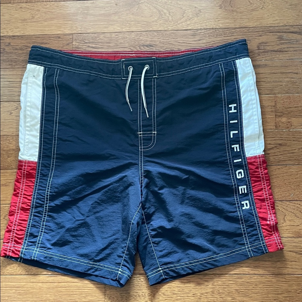 TOMMY HILFIGER RED WHITE BLUE SWIMMING SHORTS SIZE SMALL